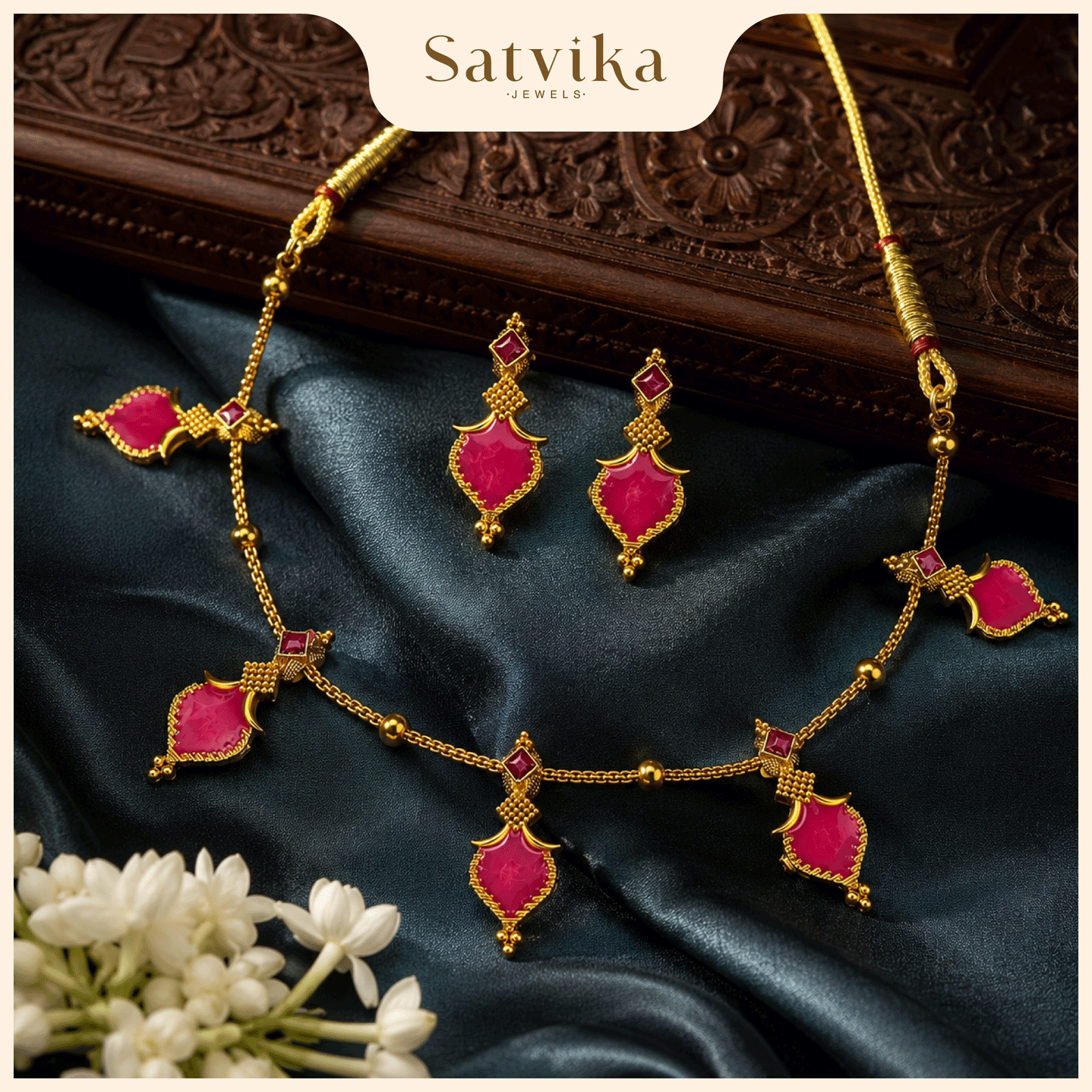 Regal Crimson Geometric Choker Set