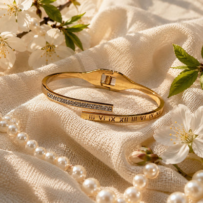 Classic Roman Elegance Gold Bracelet