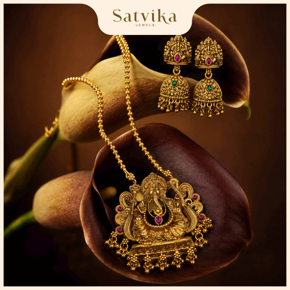 Divine Ganesha Temple Pendant Necklace Set