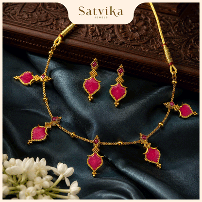 Regal Crimson Geometric Choker Set