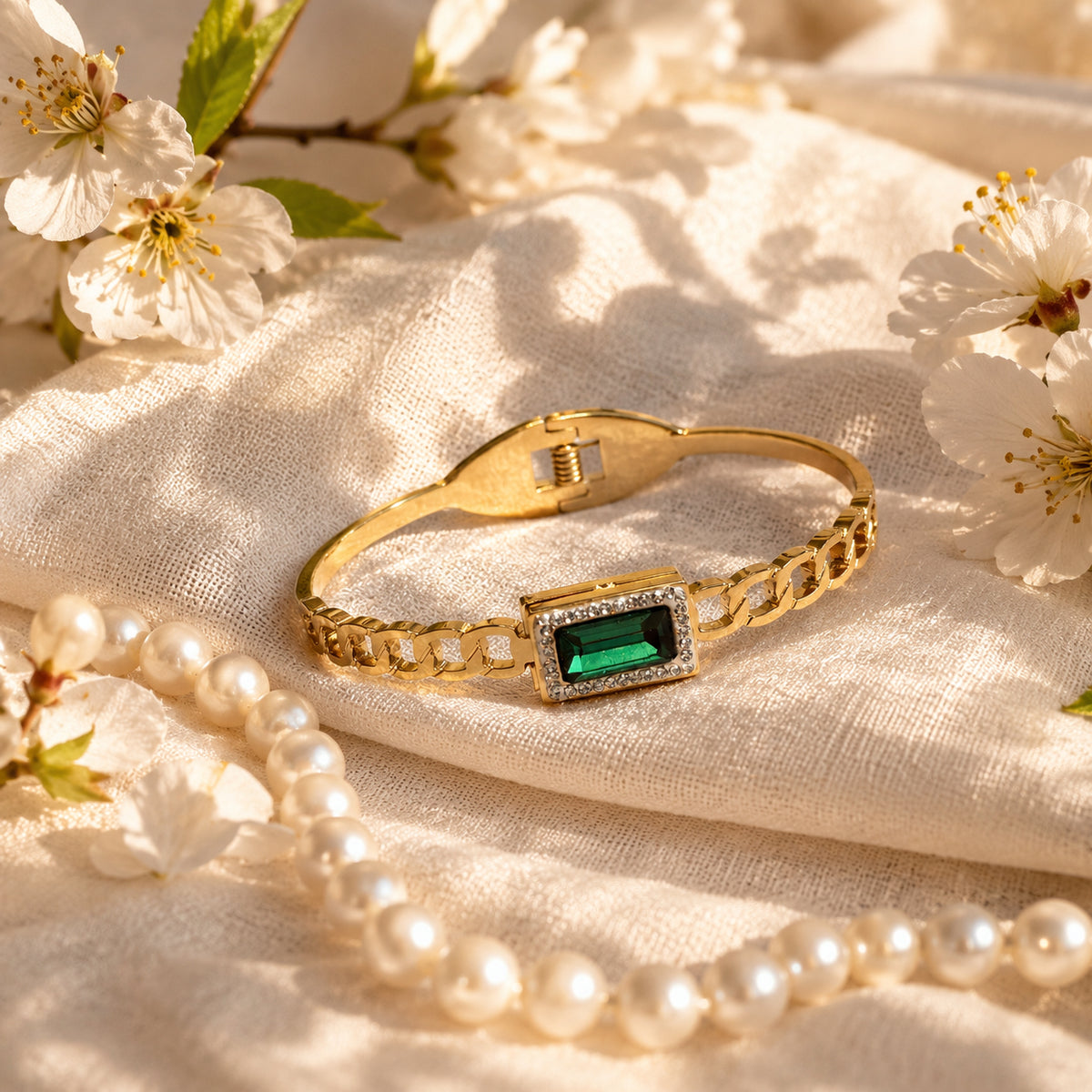 Royal Emerald Halo Bracelet